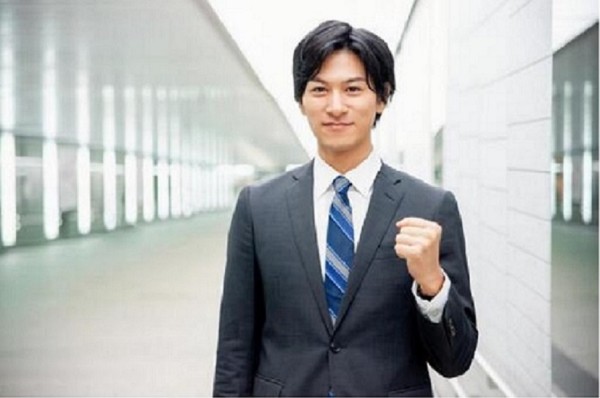 株式会社レベルアップ